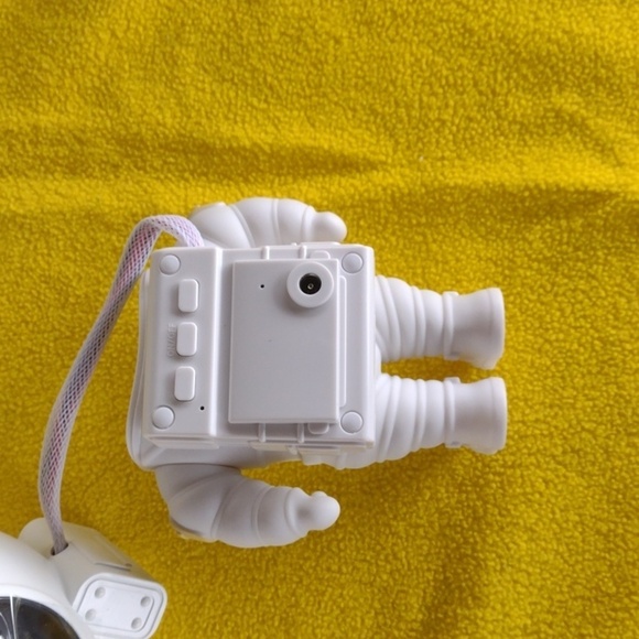 White Astronaut Camera with Helmet - Picture 2 of 5